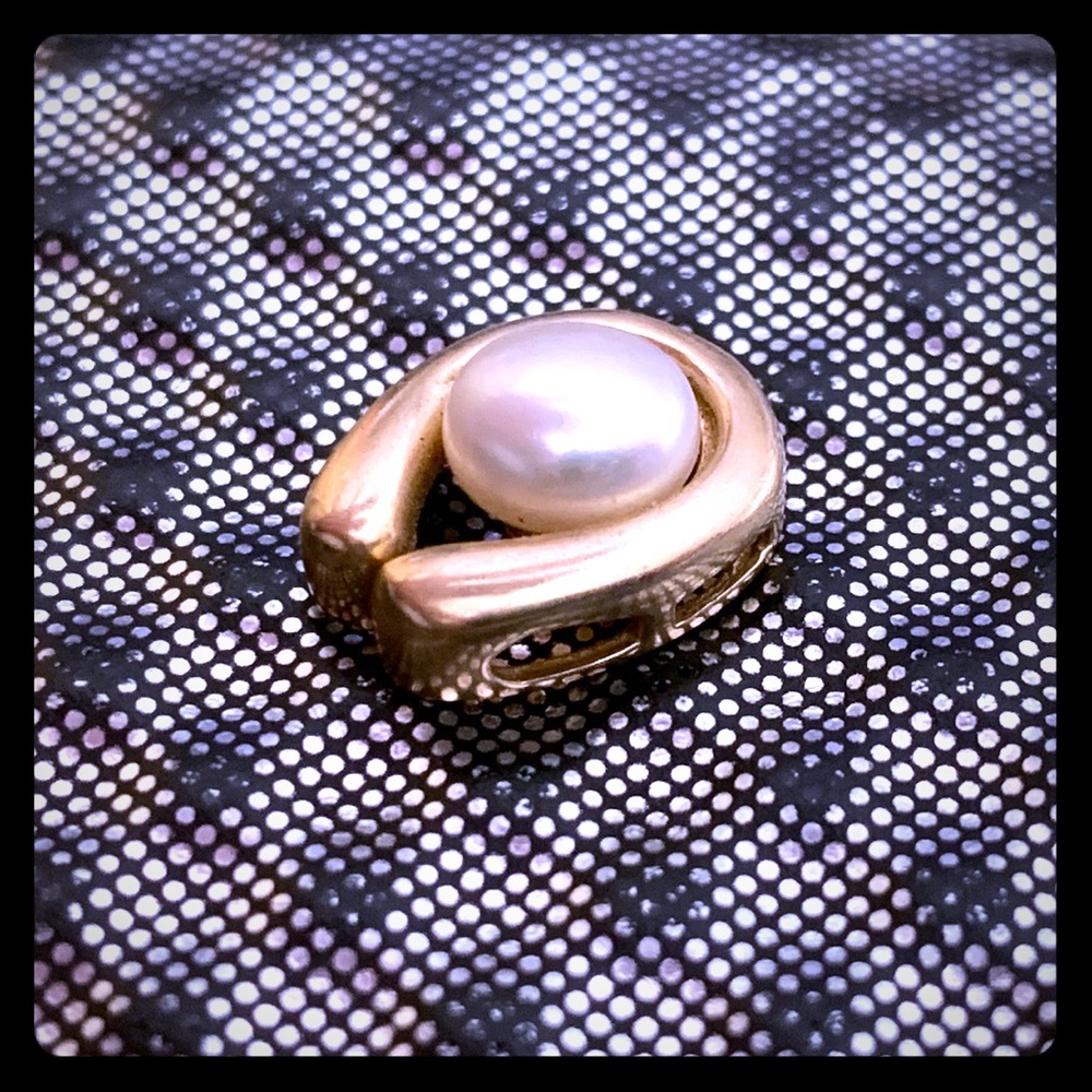 14 karat gold cultured pearl necklace pendant